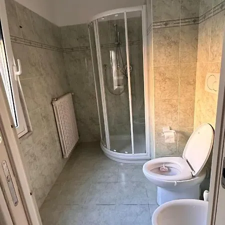 Edens House Con Parcheggio Privato Apartamento